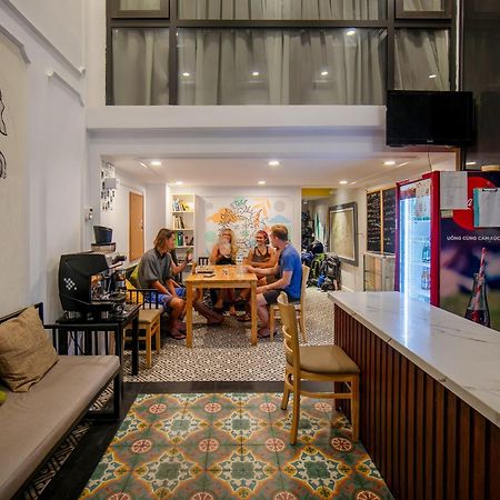 هانوي Downtown Hostel & Rooftop Bar المظهر الخارجي الصورة